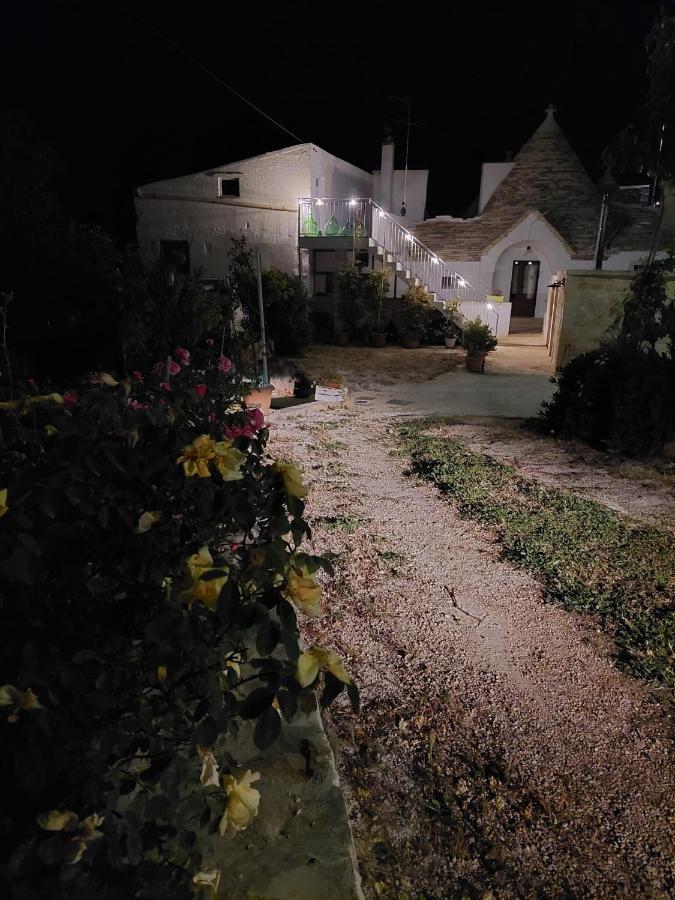 Вилла I Trulli Di Nonna Maria Альберобелло Экстерьер фото